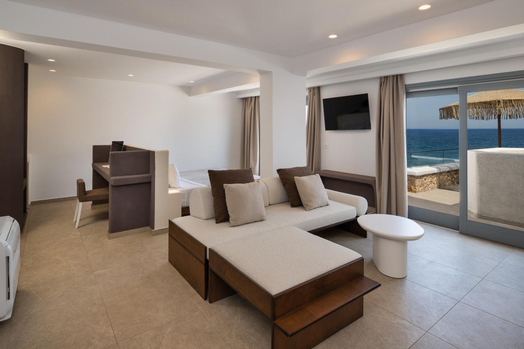 Aelia Thalassa Hotel Monolithos (Santorini)