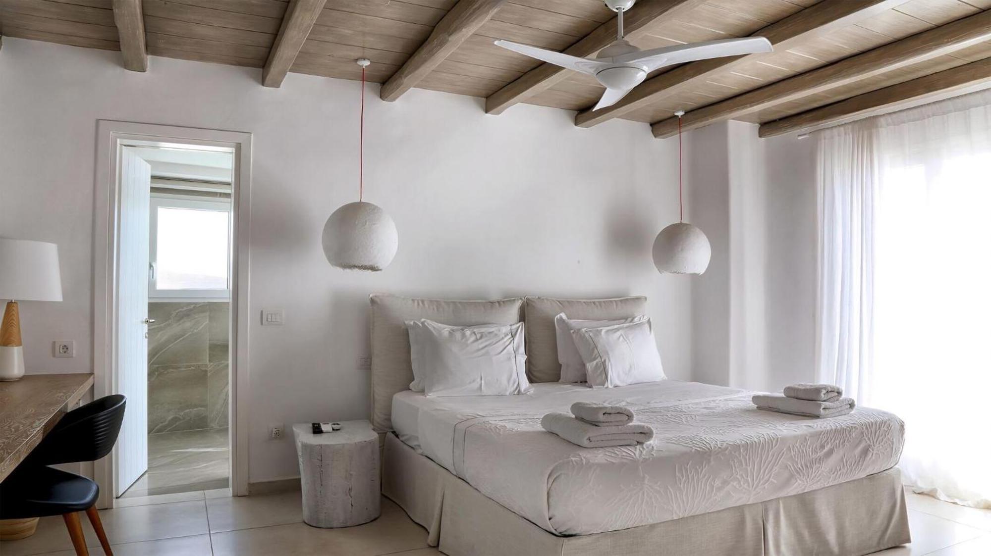 Villa Gorgeous Mykonos 12 Bedrooms Nova Light Private Pool Panoramic Sea Views Elia *