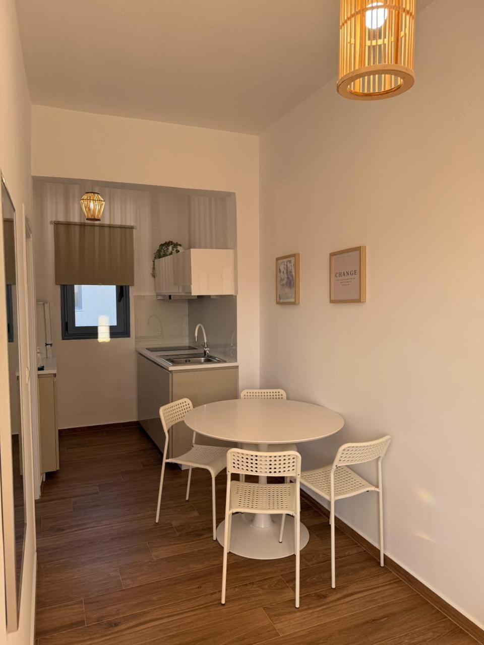 Nikolas Apartment *