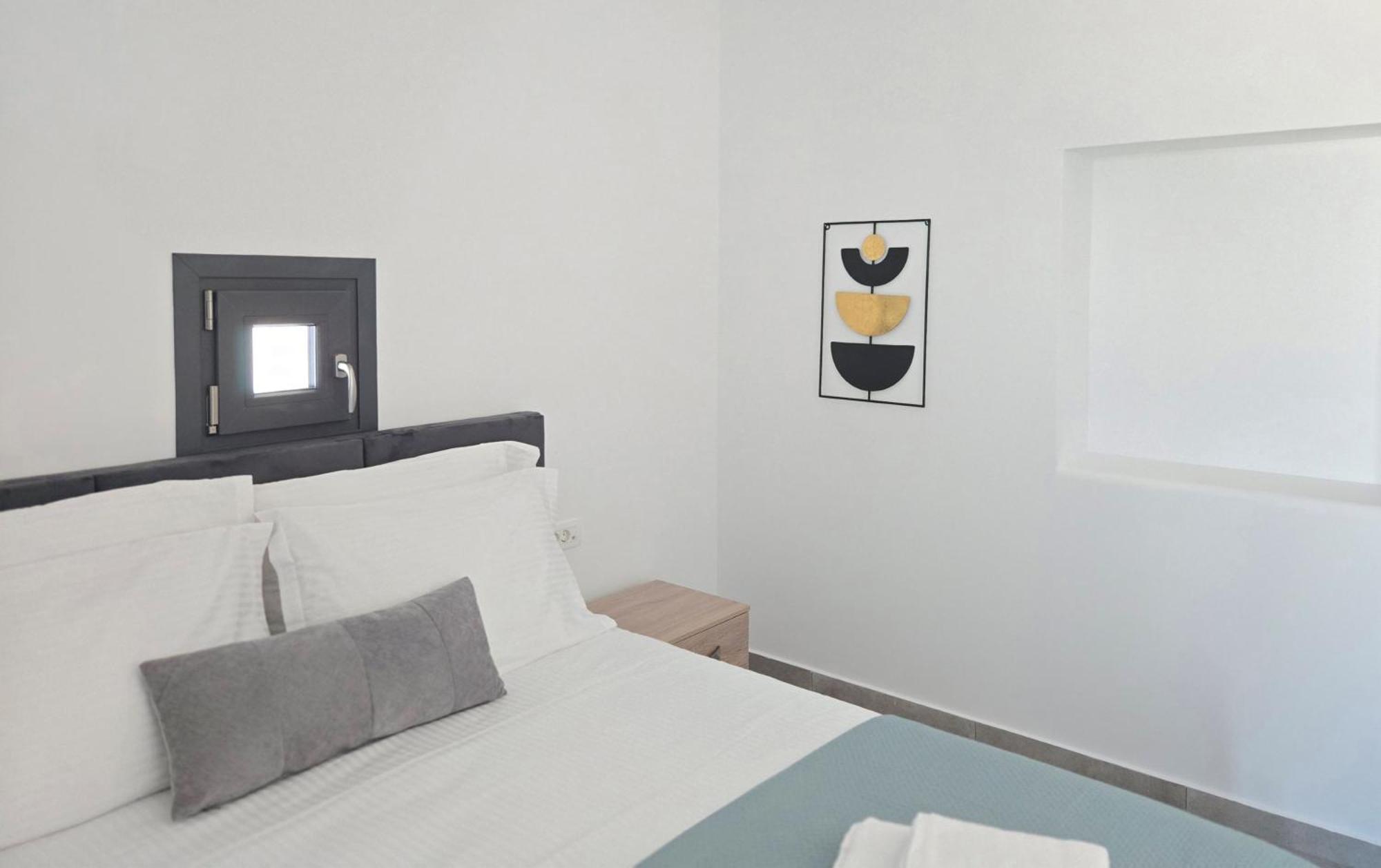 Santorini Ethereal Blue Aparthotel Pyrgos Kallistis