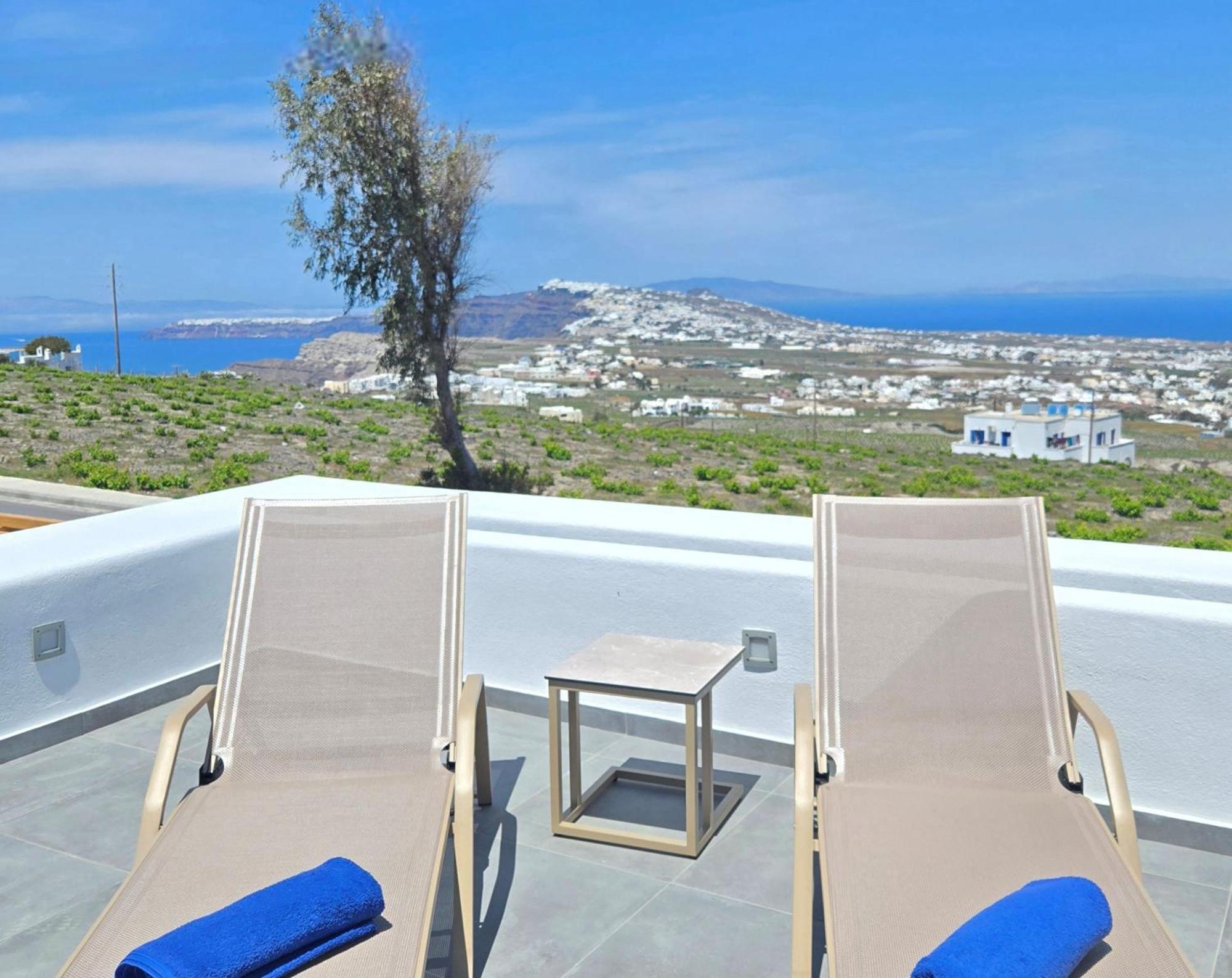 Santorini Ethereal Blue Pyrgos Kallistis
