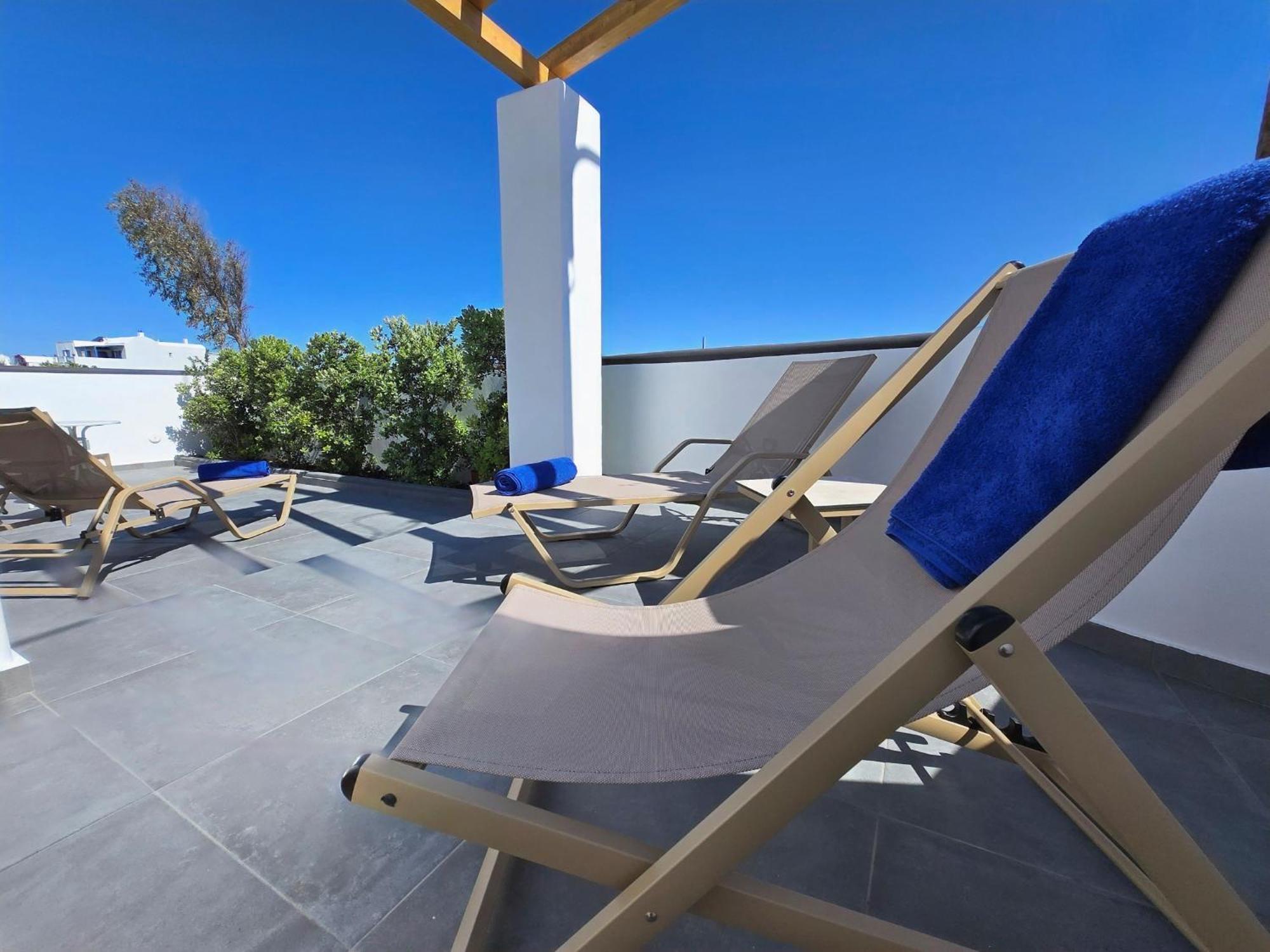 Aparthotel Santorini Ethereal Blue