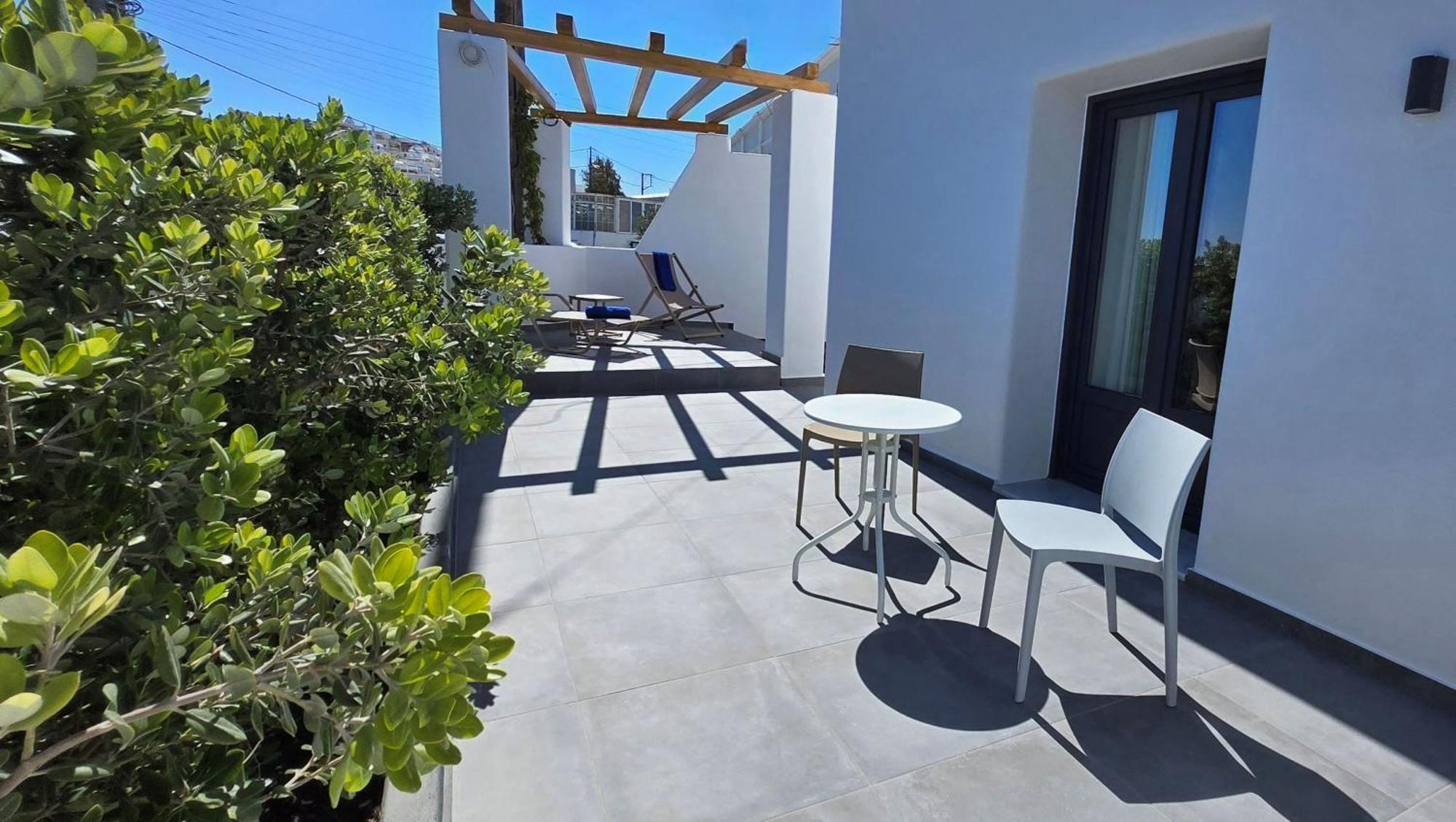 Santorini Ethereal Blue Aparthotel Pyrgos Kallistis