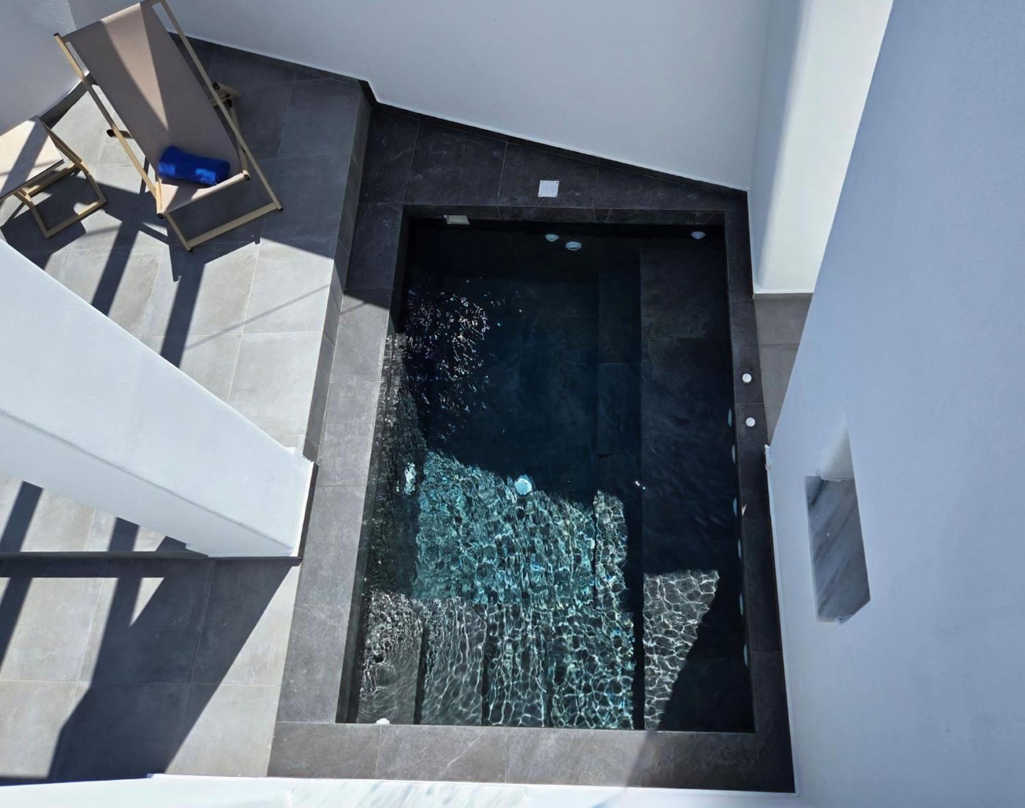 Aparthotel Santorini Ethereal Blue Pyrgos Kallistis