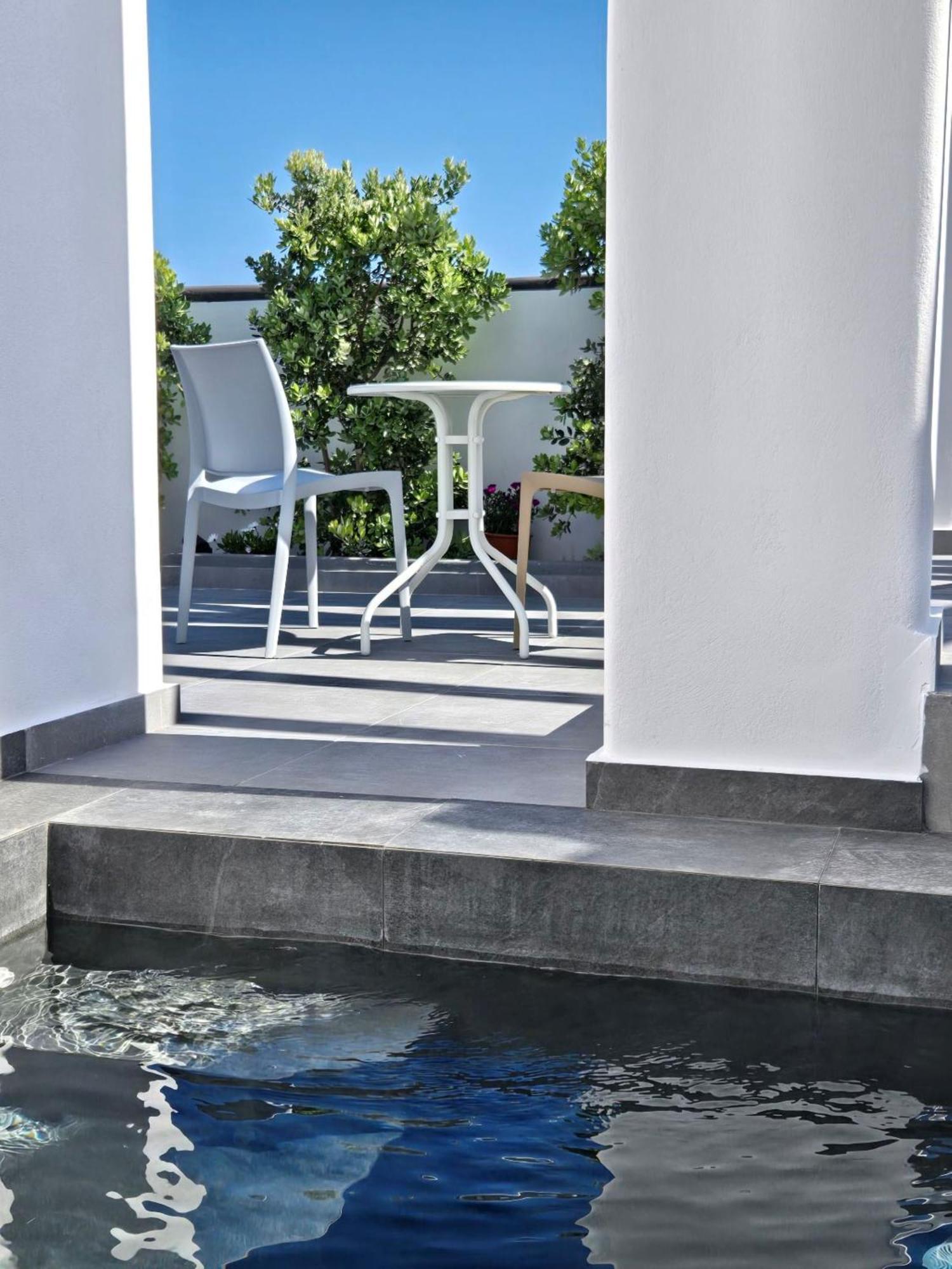 Aparthotel Santorini Ethereal Blue *