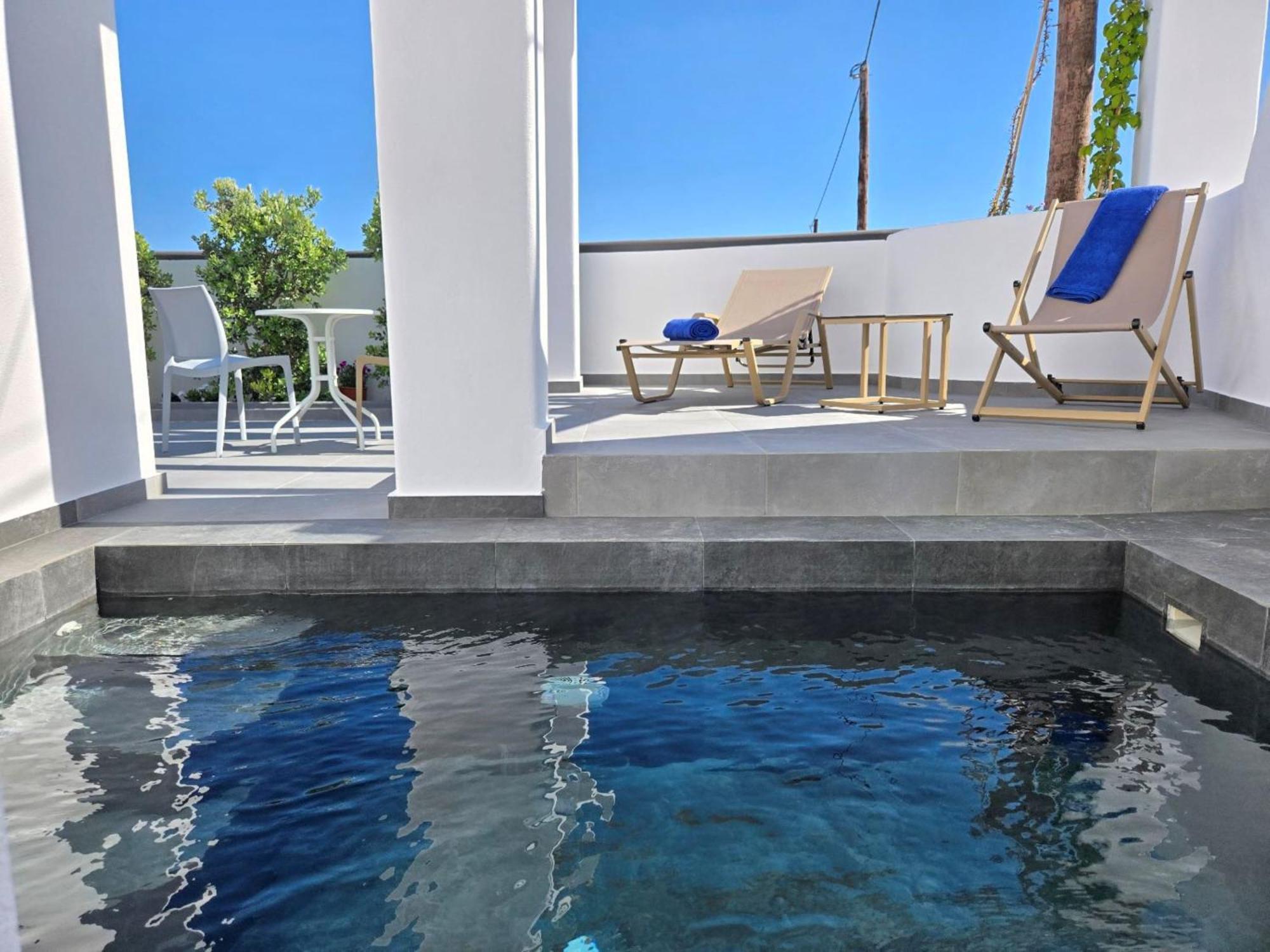 Santorini Ethereal Blue Aparthotel Pyrgos Kallistis