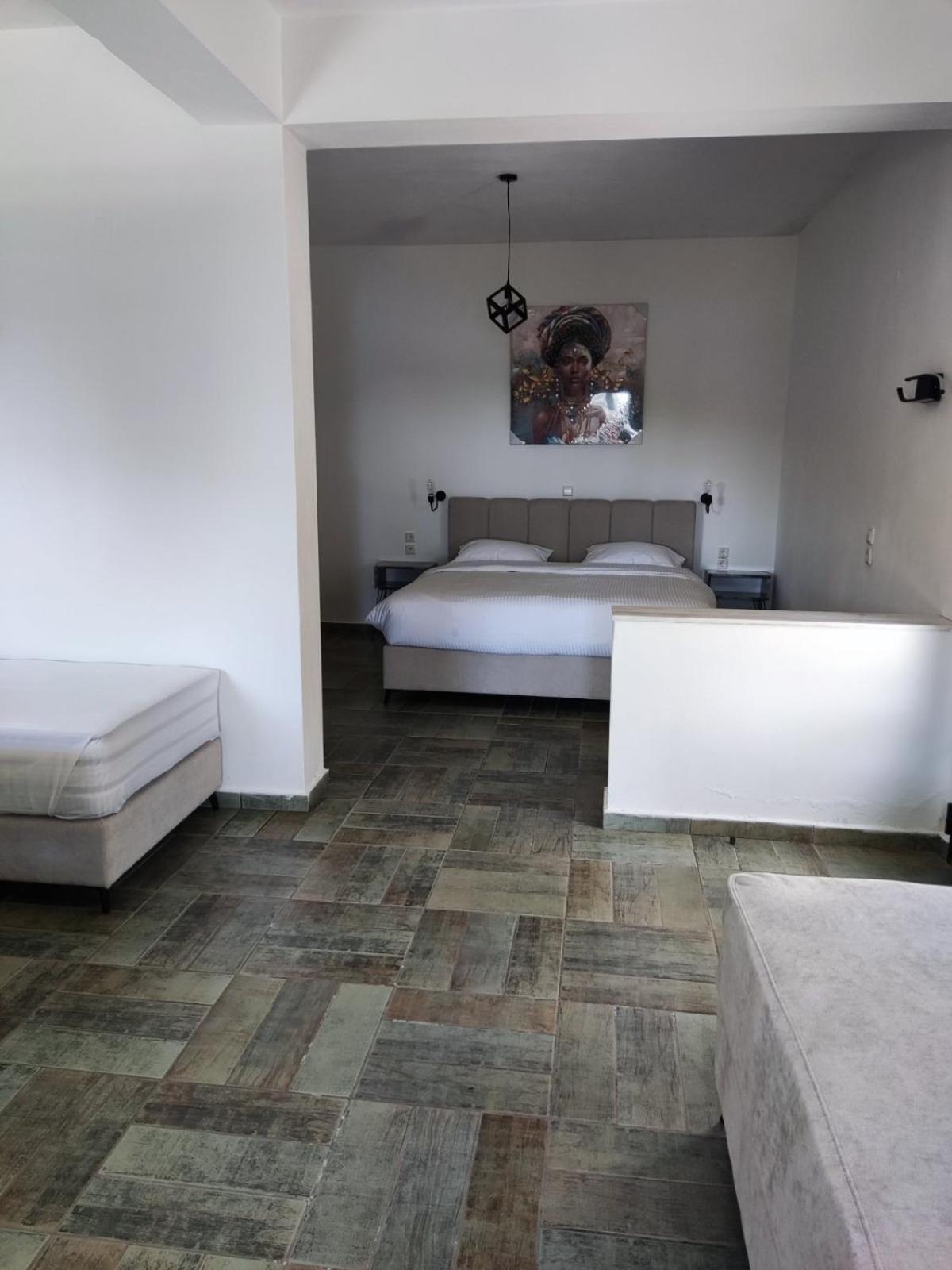 Helen's 11 Boutique Aparthotel