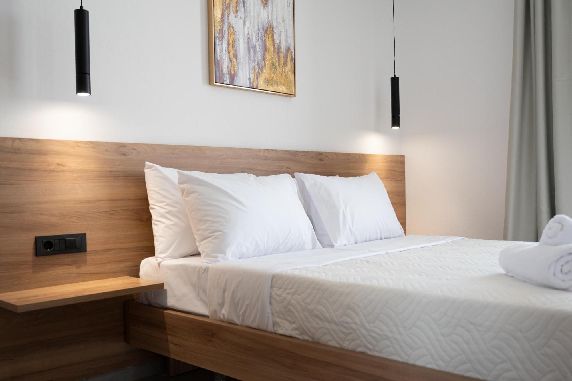 Holiday home Chryselia Suites- Private Pool *