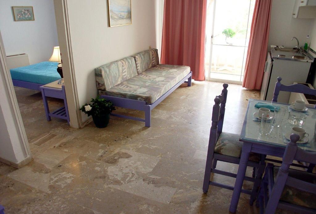 Apartment Doreen Suites *