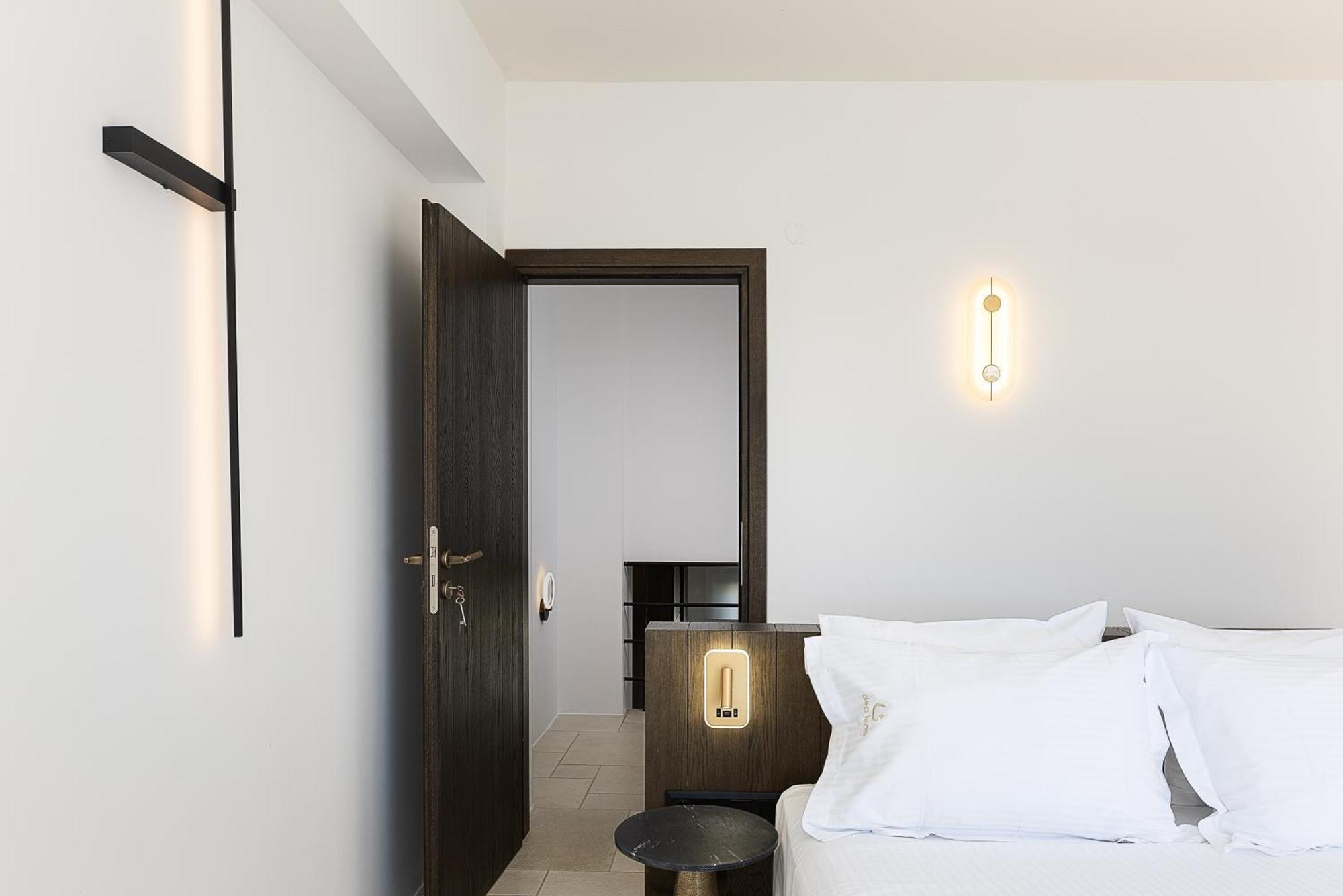 Dea Luna Villas, Heated Pool & 5star Access, By Thinkvilla Villa *
