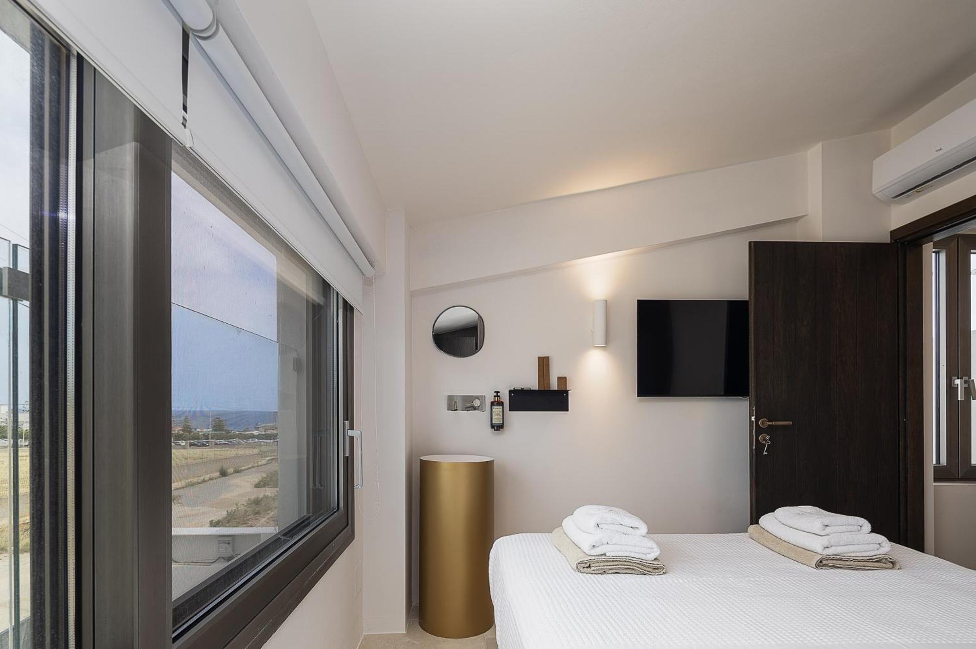 Dea Luna Villas, Heated Pool & 5star Access, By Thinkvilla Panormos (Crete)