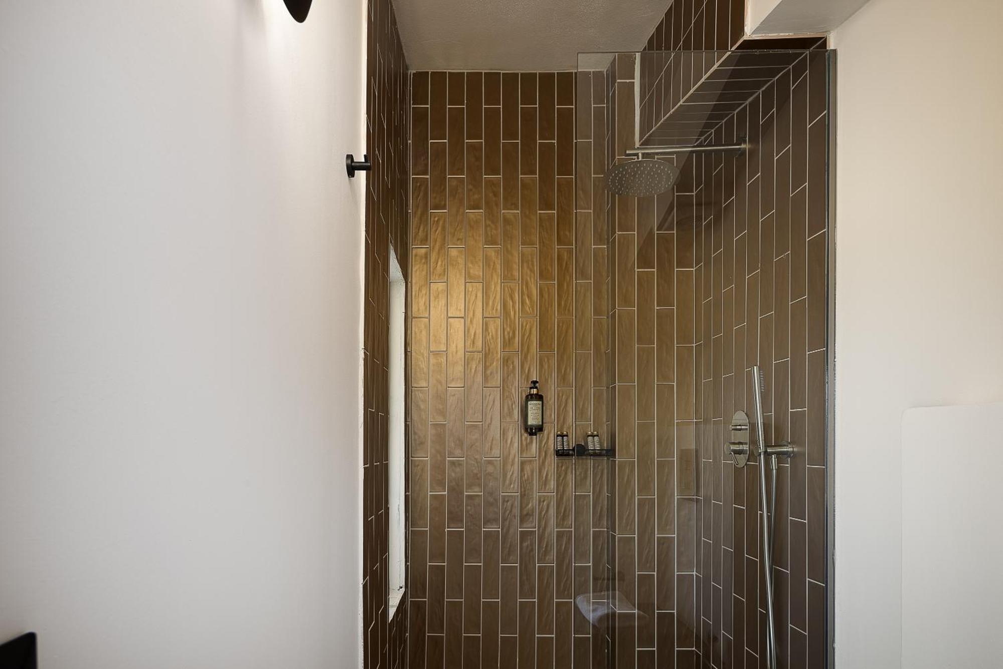 Villa Dea Luna Villas, Heated Pool & 5star Access, By Thinkvilla *