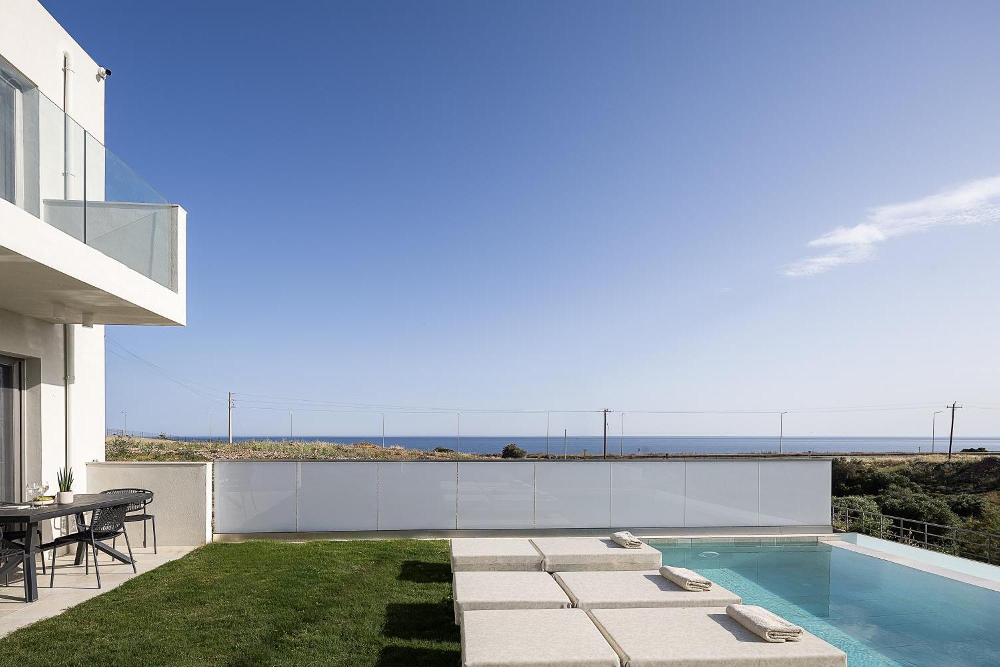 Villa Dea Luna Villas, Heated Pool & 5star Access, By Thinkvilla *