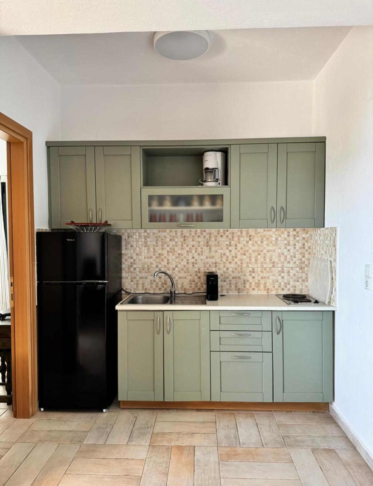 Helen's 11 Boutique Aparthotel 3*