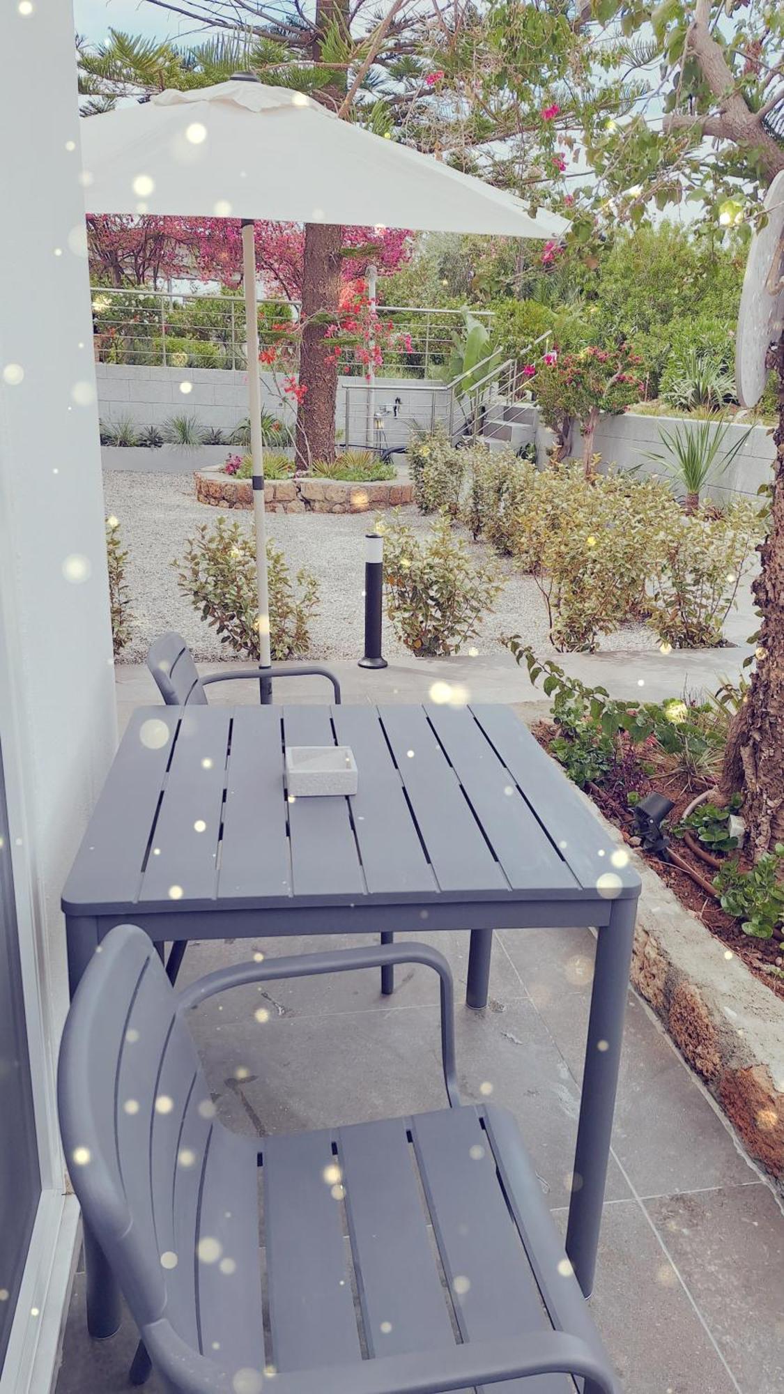 Pounedes Luxury Pefki (Rhodes)
