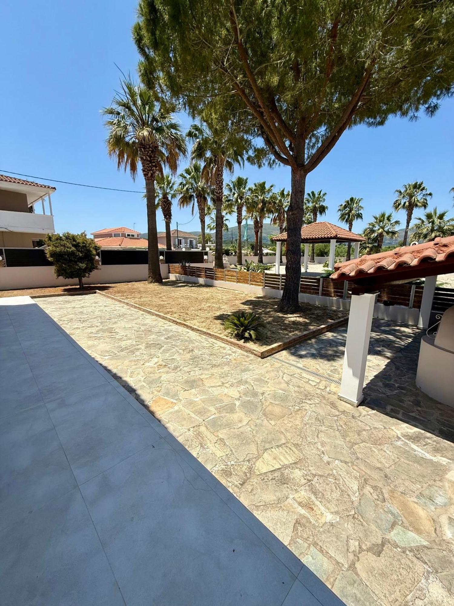 Aparthotel Paradise 3*