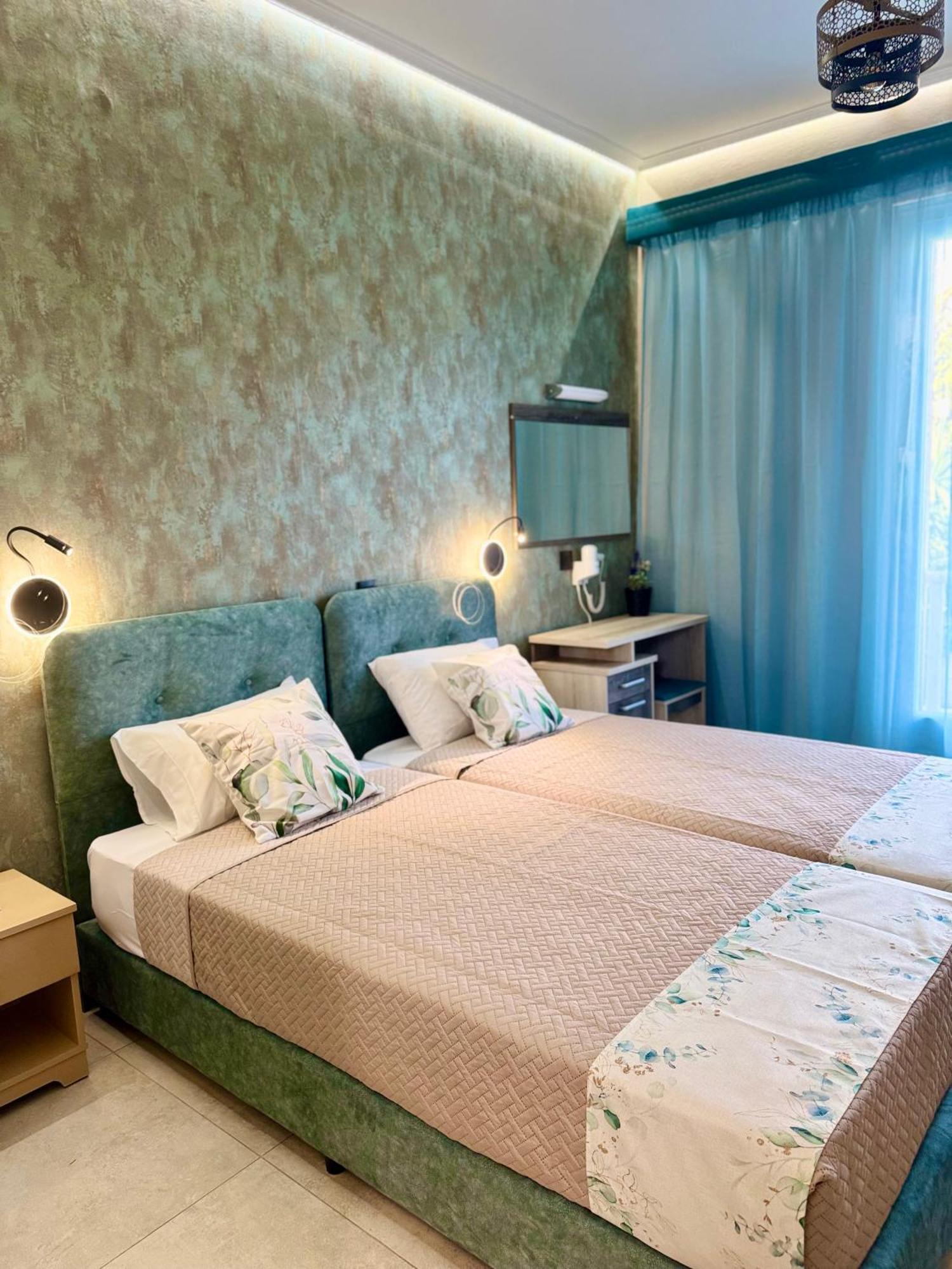 Aparthotel Dionysos
