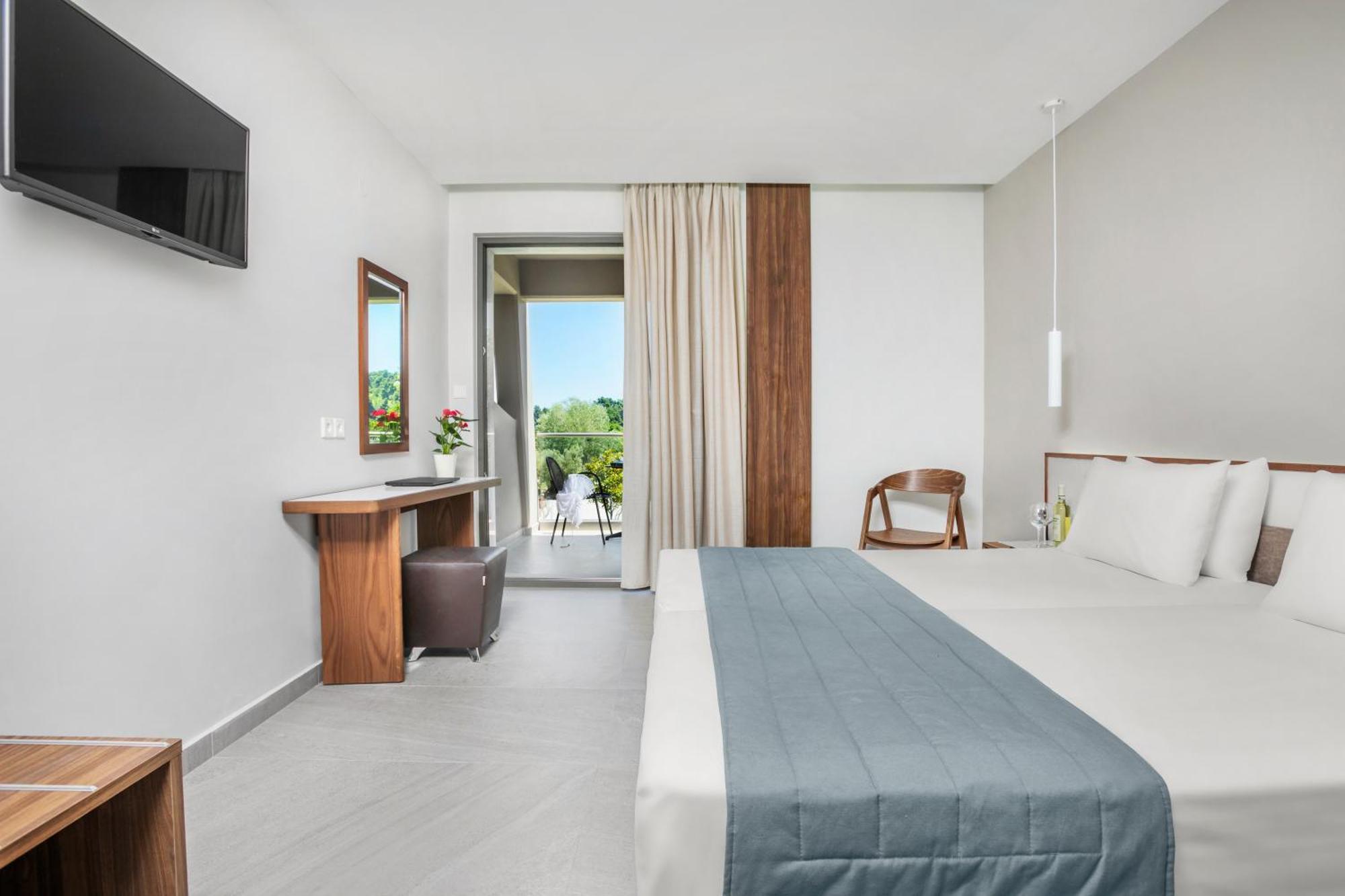 Iris Hotel