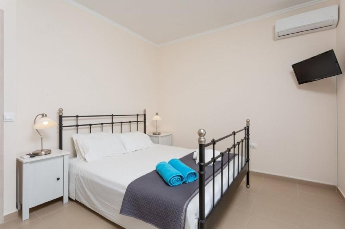 Villa Corfu Sea View - Sequoia Barbati