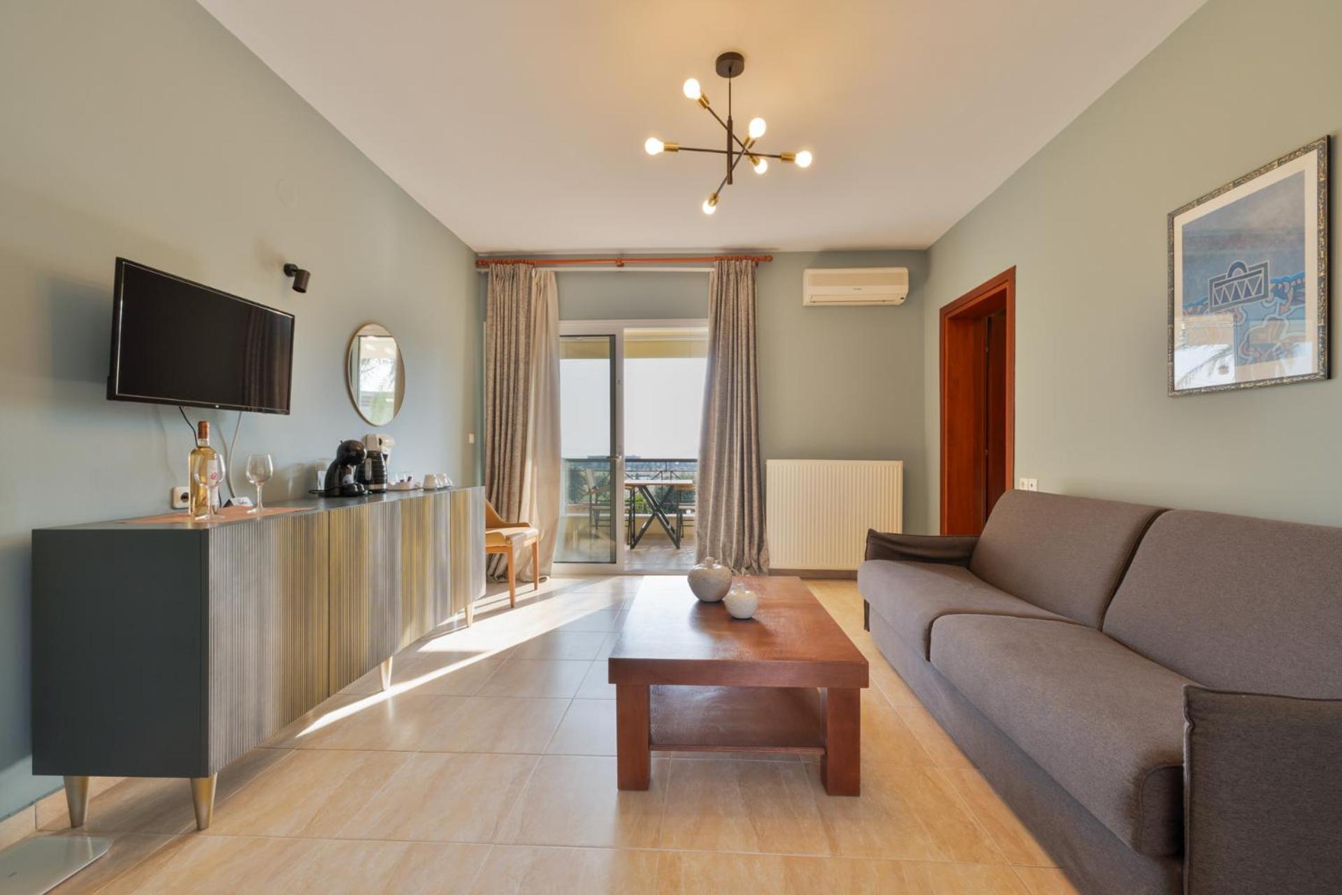 Hotel Kelyfos 4*