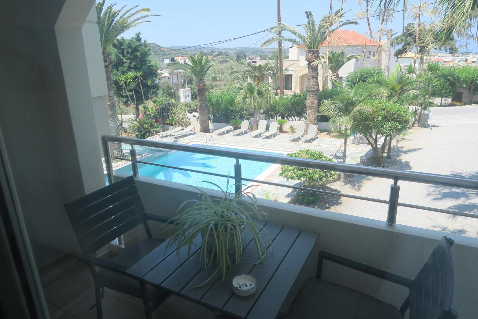 Maria Aparthotel