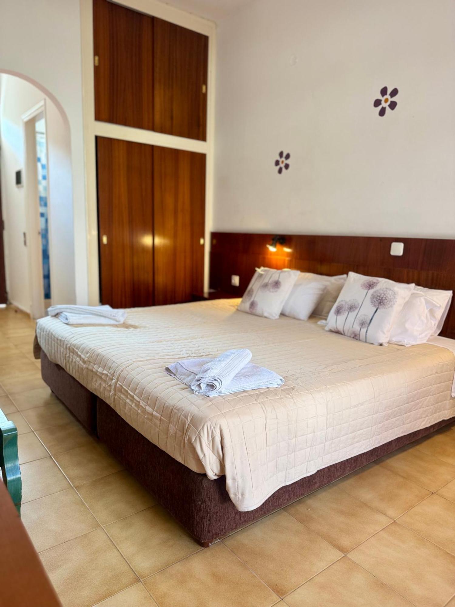 Aparthotel Dionysos 2*