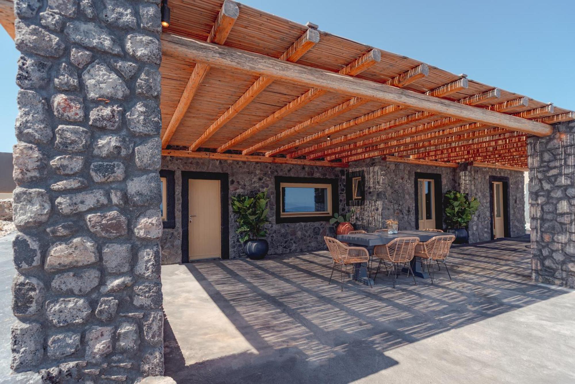Colombos Beachfront Hotel