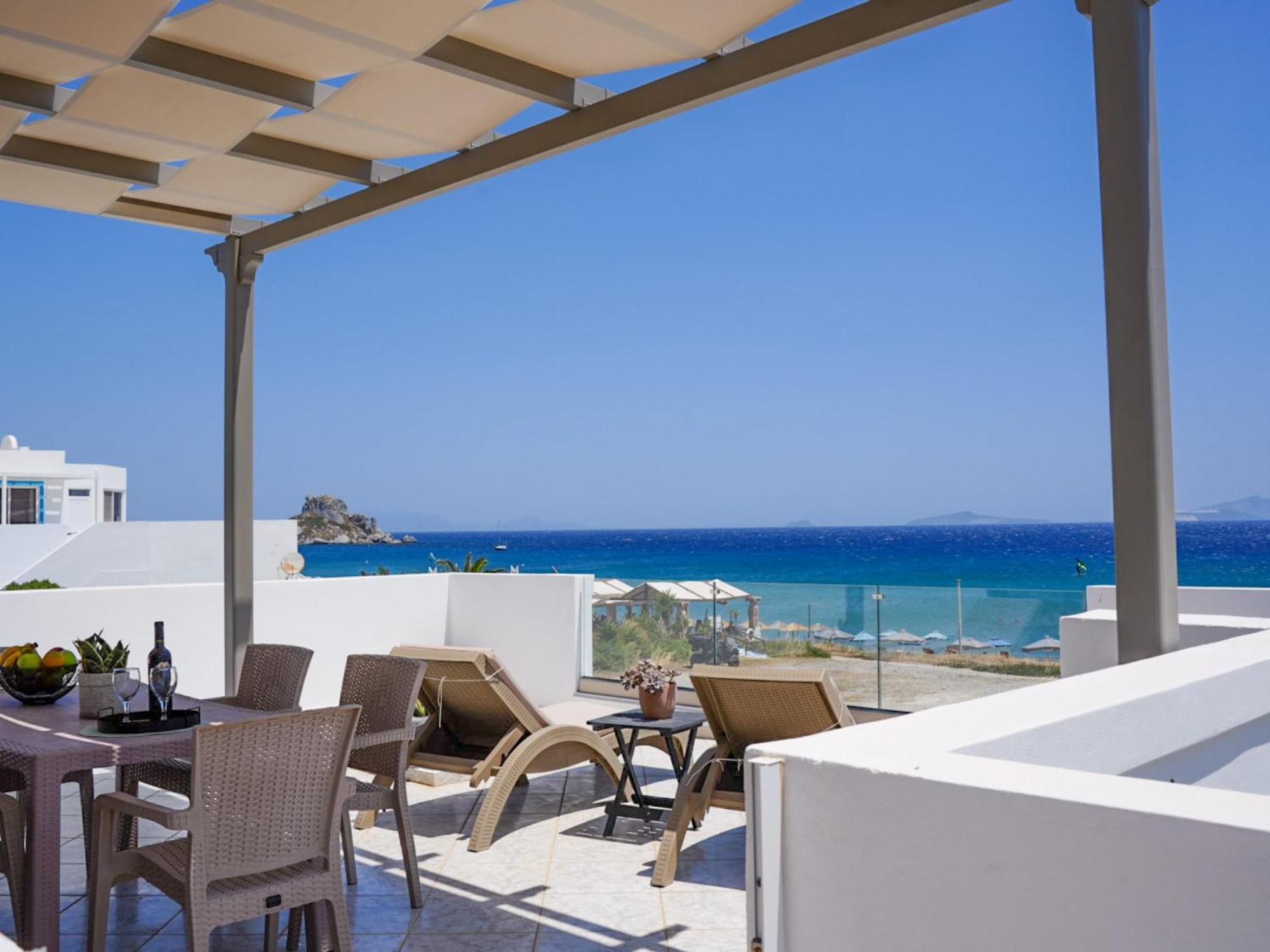 Aegean Eyes 3bd House βy The Sea *
