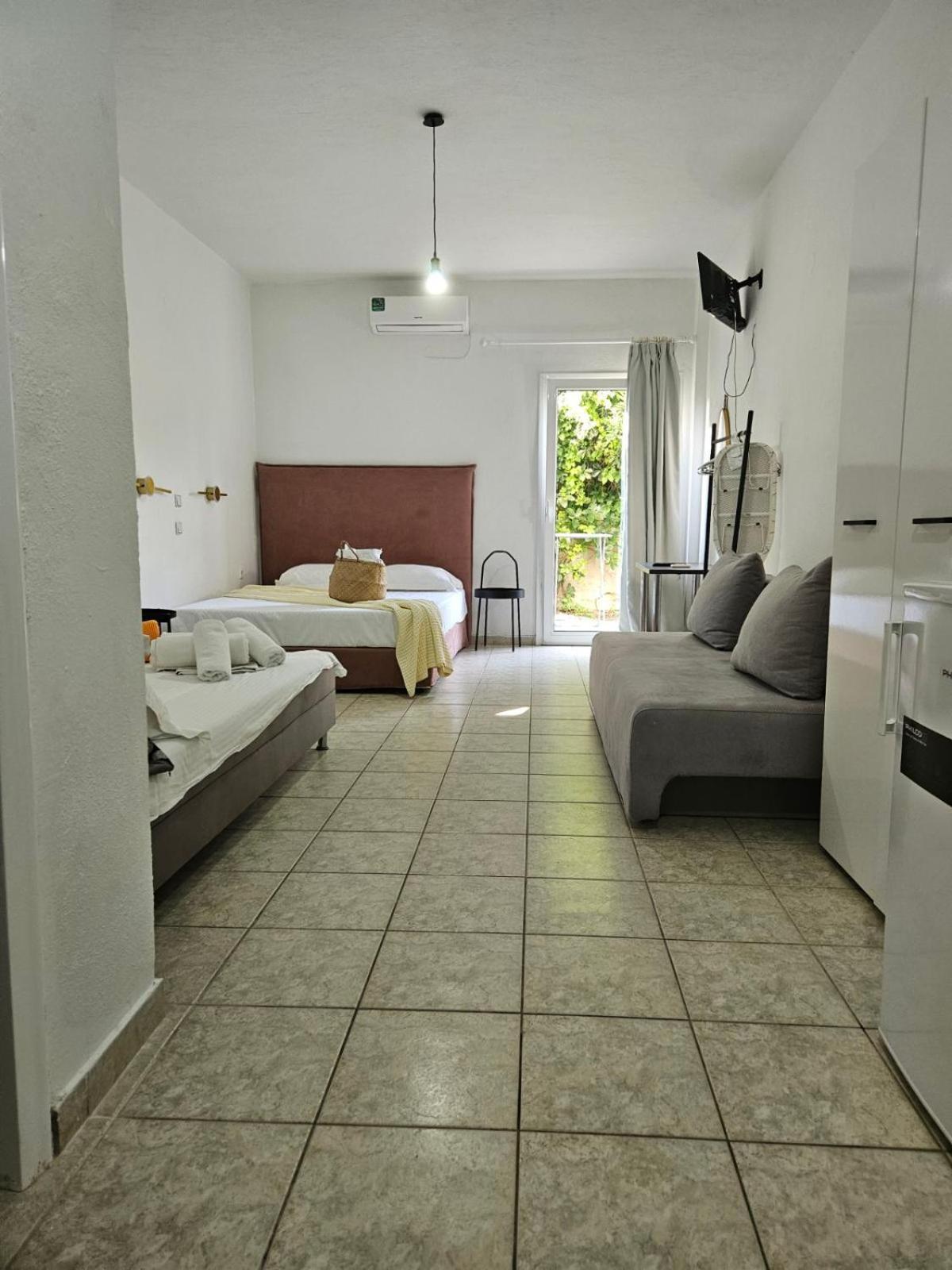 Sivilla Boutique Economy *