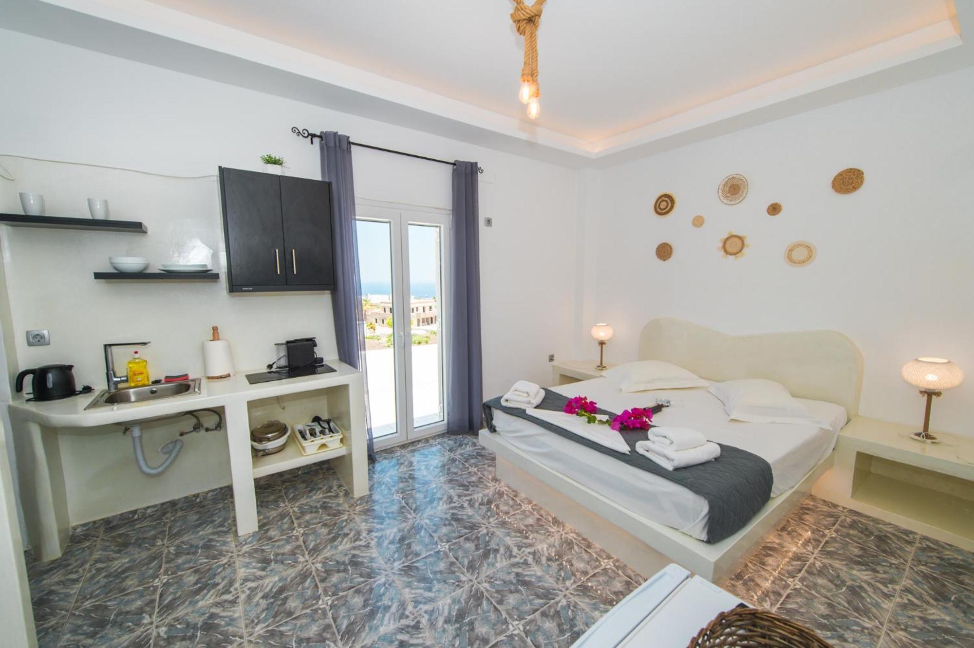 The F Guest house *