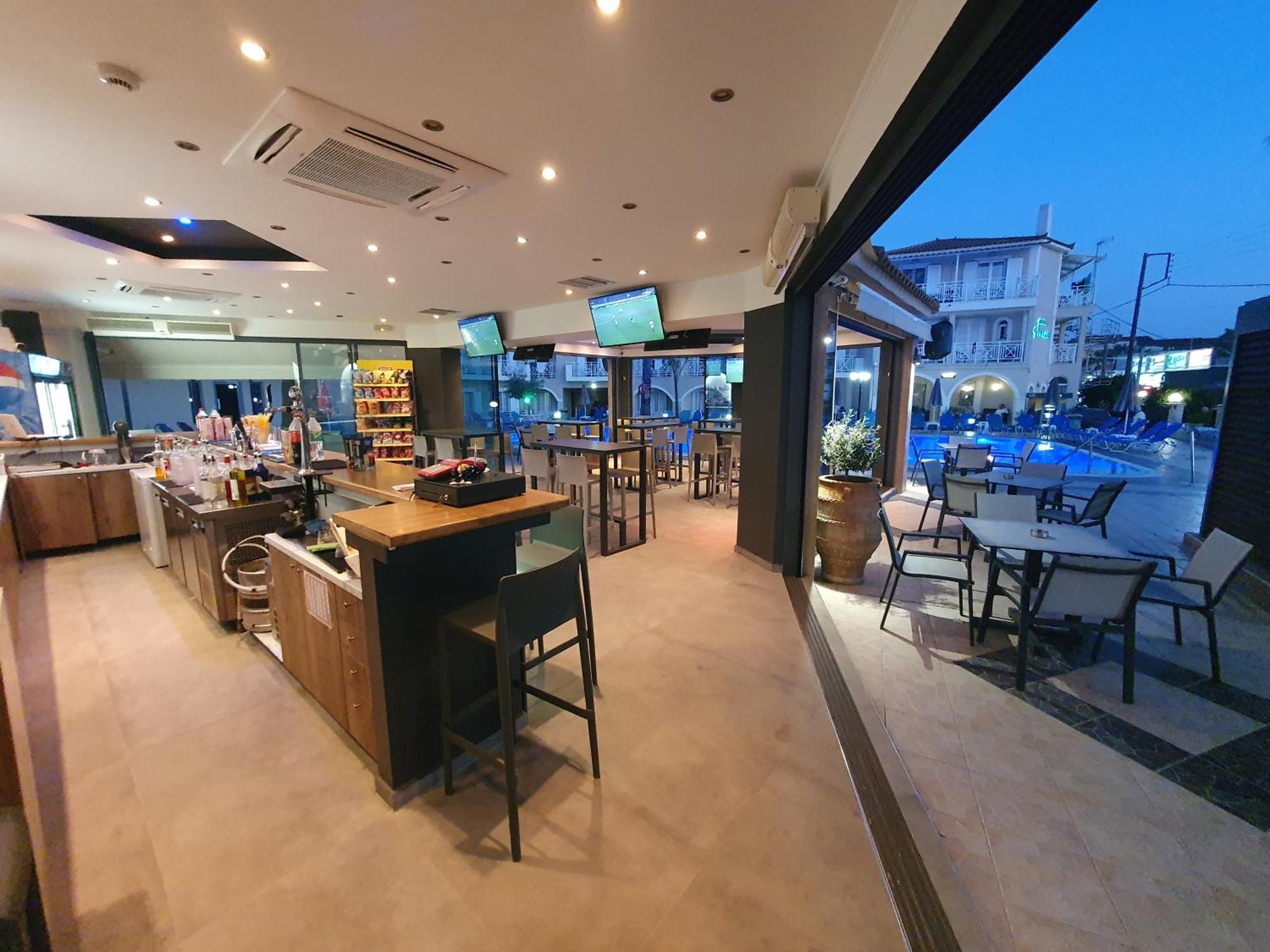 Aparthotel Vivian Hotel 2*