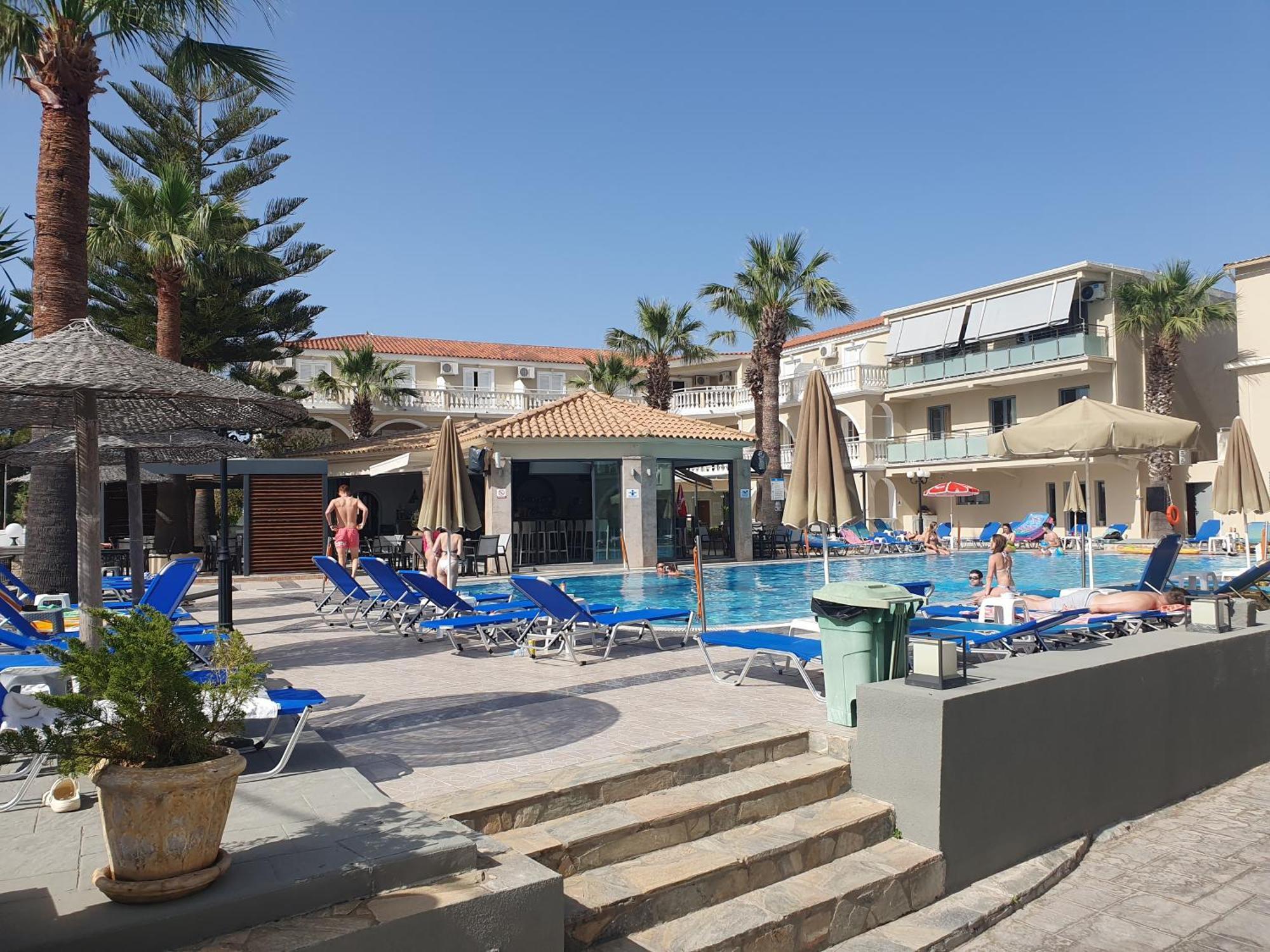 Aparthotel Vivian Hotel 2*