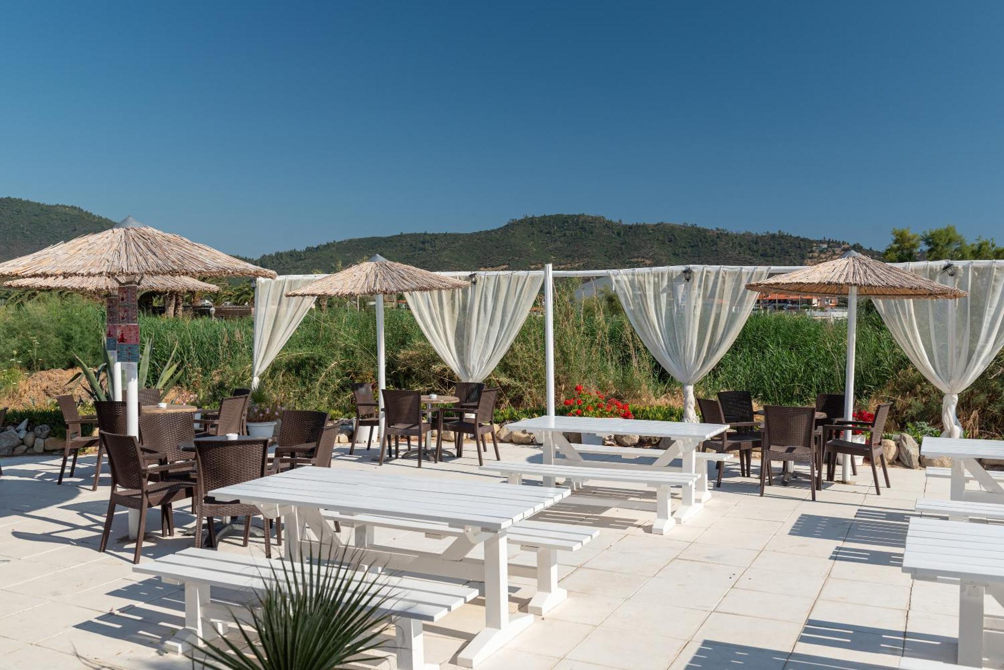 Hotel Pontos 3*