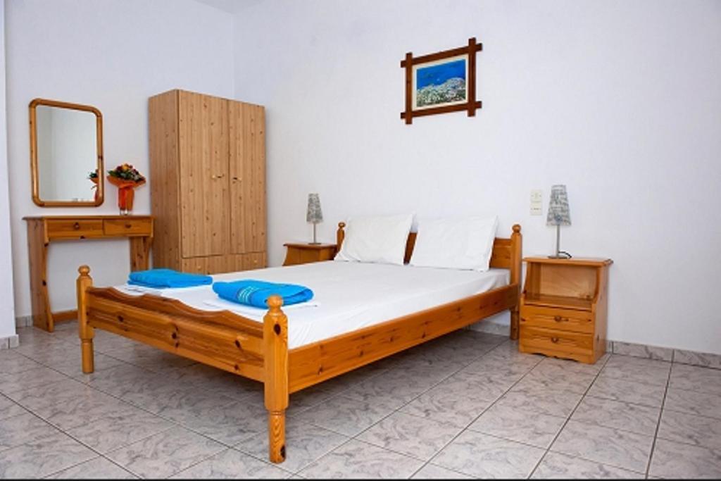 Syraina Apartment Skiathos Town