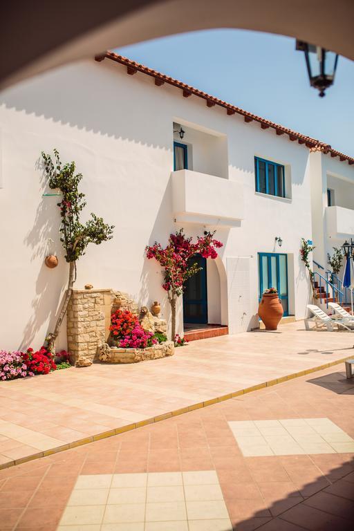 Aparthotel Iliana Panormos (Crete)