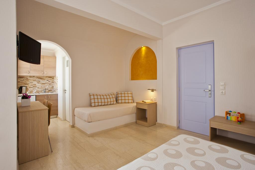 Hippocampus 3* Kamari (Santorini)