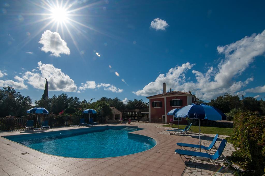 Leventis Complex With Sharing Pool Villa
