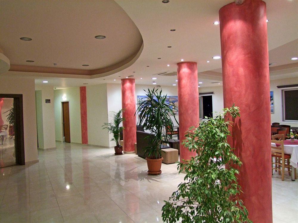 Sea Breeze Hotel