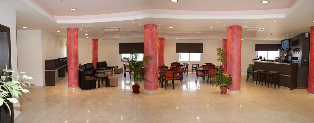 Sea Breeze Hotel