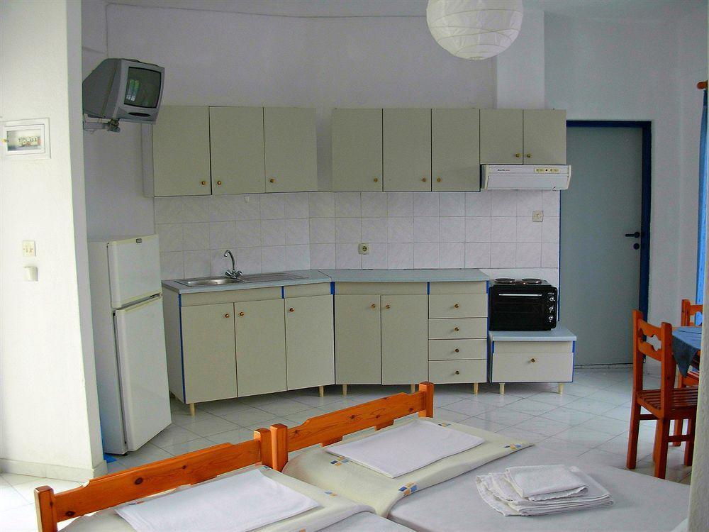 Aparthotel Anemos Polychrono