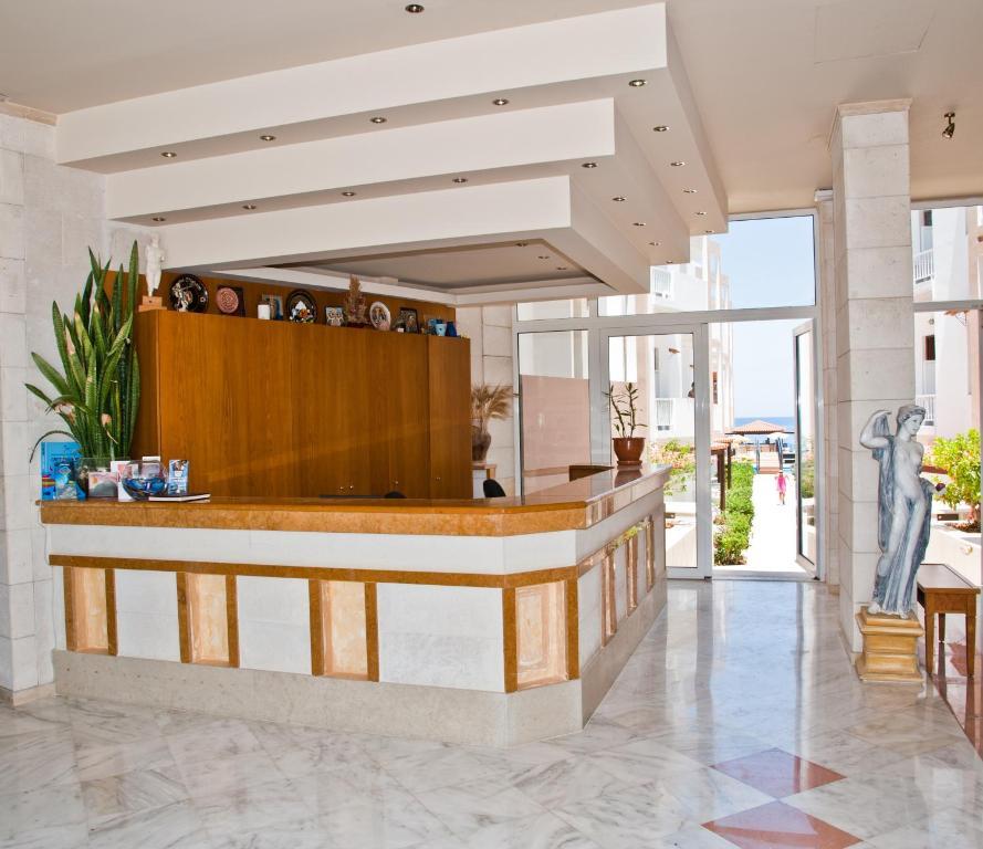 Ekavi Hotel 3*