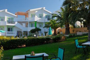 Life Apartment Agia Marina (Crete)