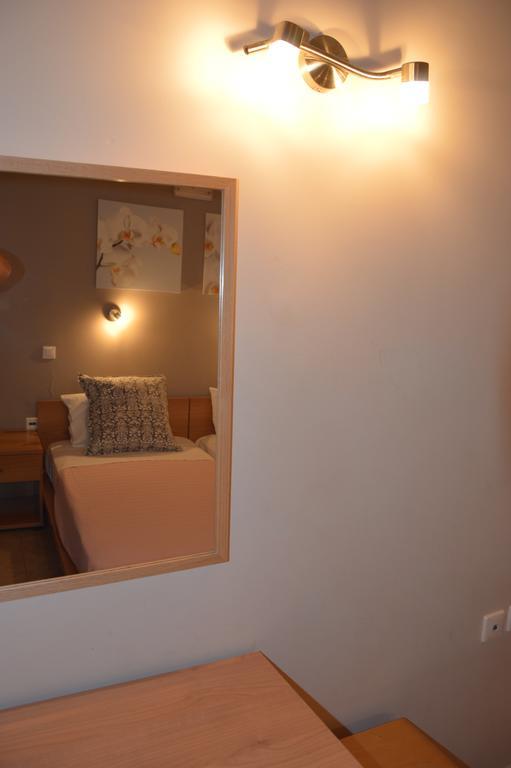 Akis Apartment *