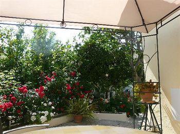 Hariklia Rent Guest house Zaros