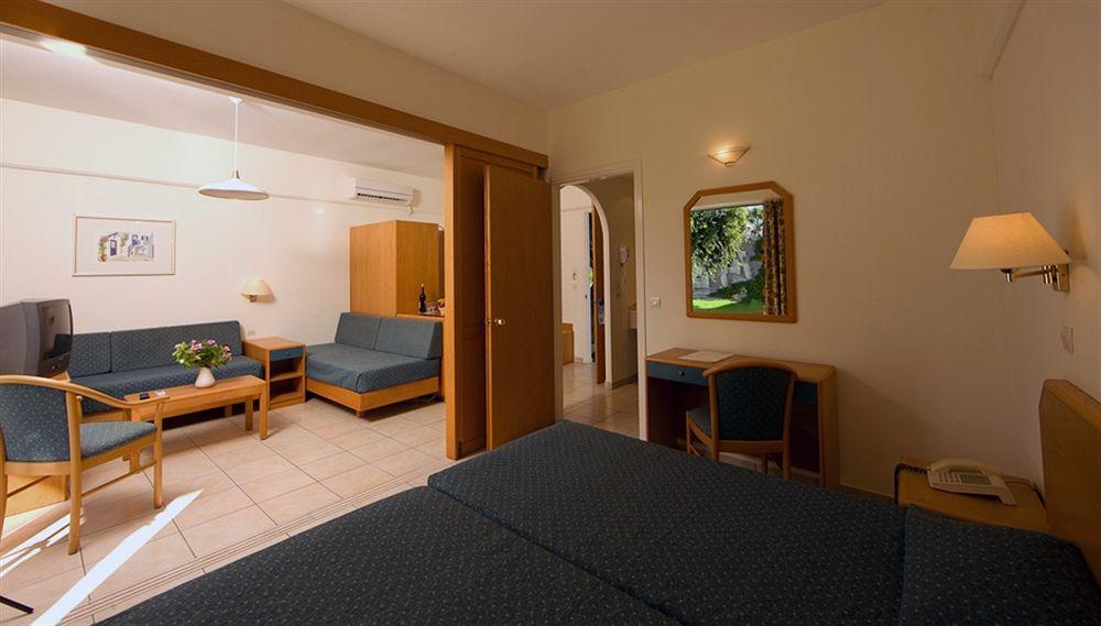 Alex Hotel