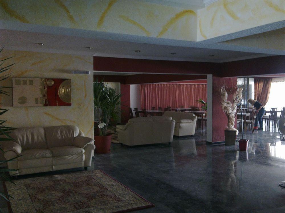 Aparthotel Santa Marina