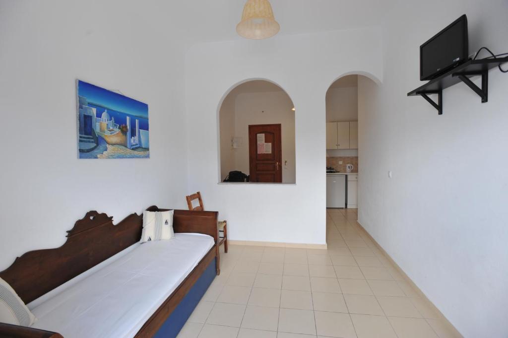 Sunflower 3* Kamari (Santorini)