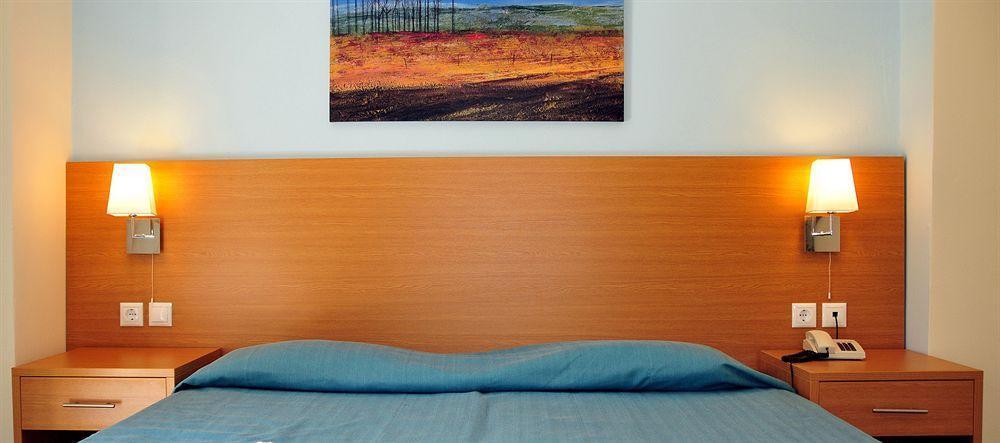 Aparthotel Acropolis 3*