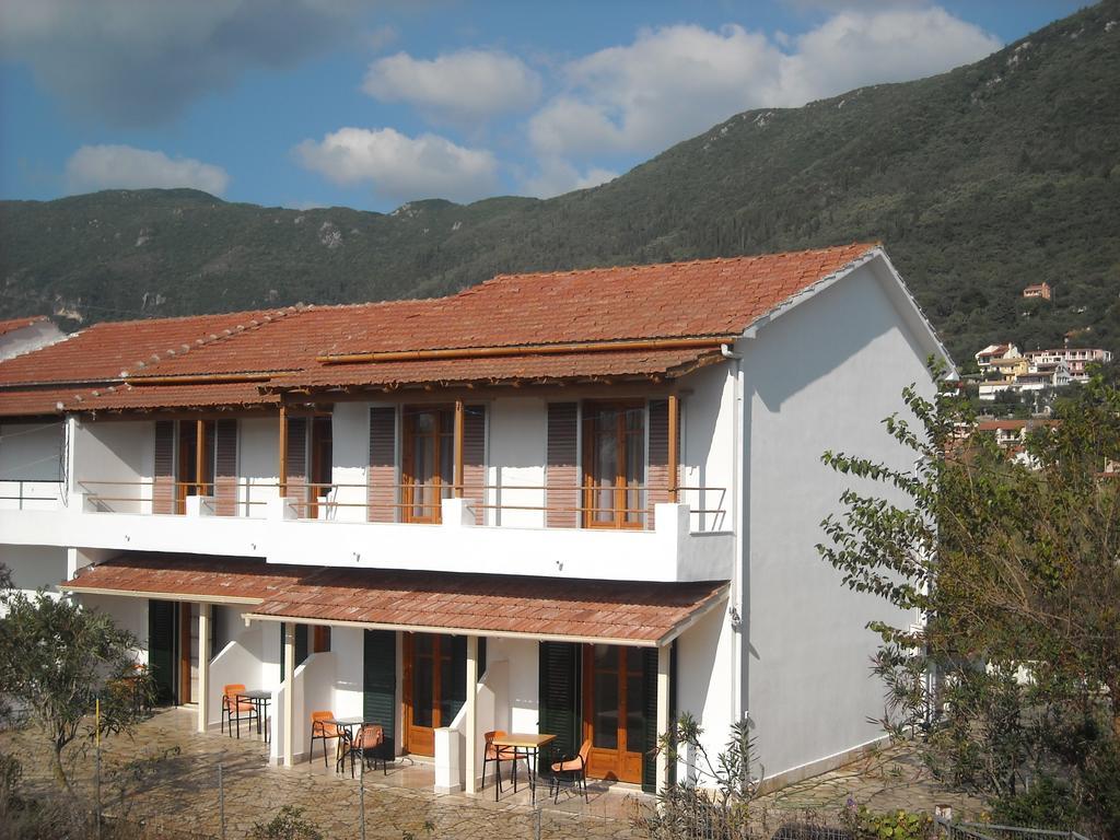 Elli - Nikos