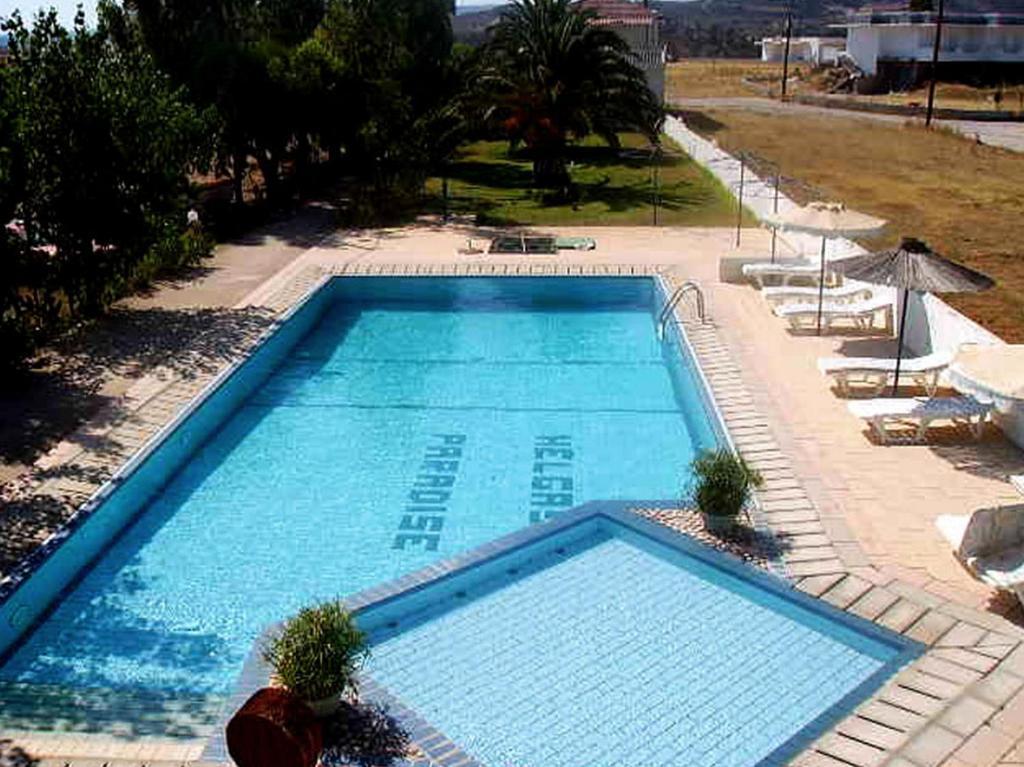 Helgas Paradise Hotel